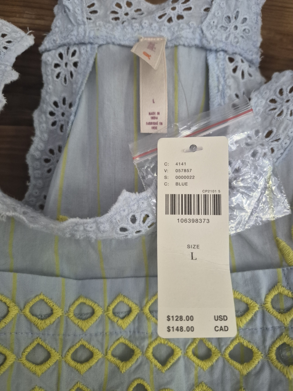 NWTAnthropologie Eyelet Overall Embroidered Lace-Trim Romper. Size L *MINOR FLAW - Picture 5 of 8